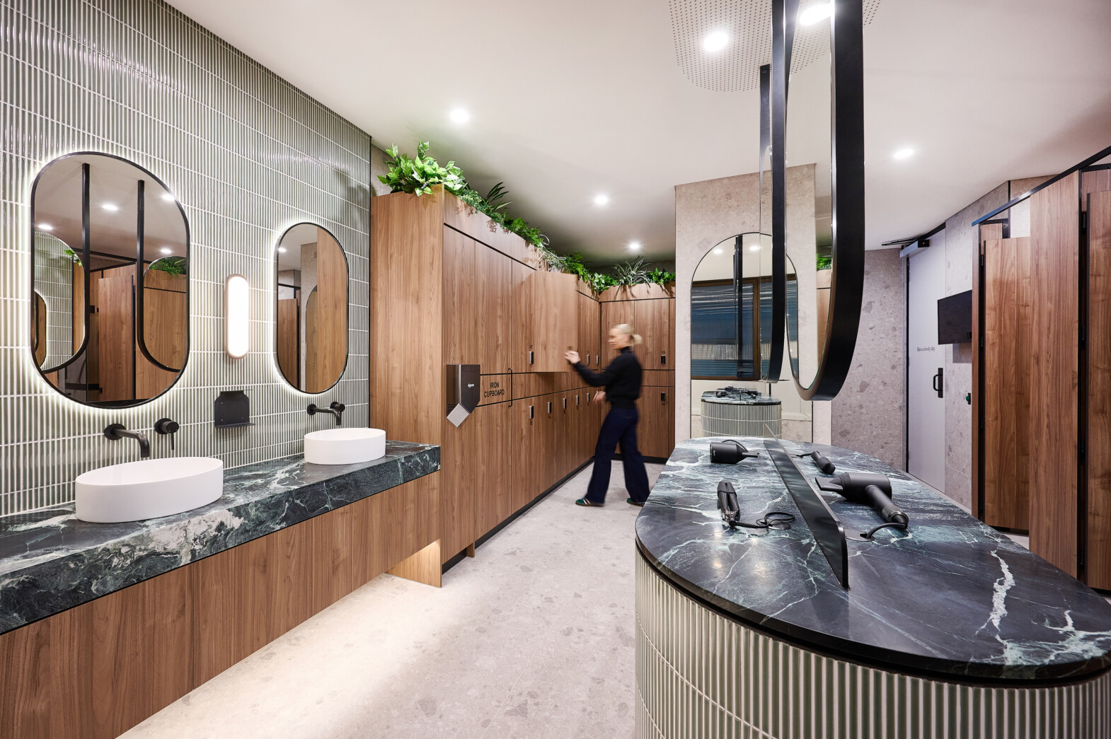 Shakesphere |  139 Macquarie Street gallery image 8