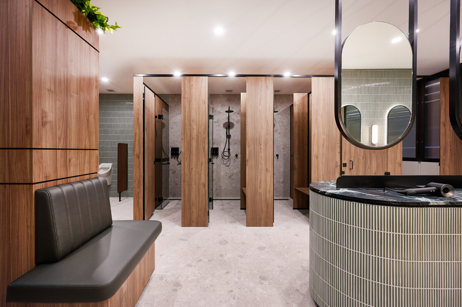 Shakesphere |  139 Macquarie Street gallery image 6
