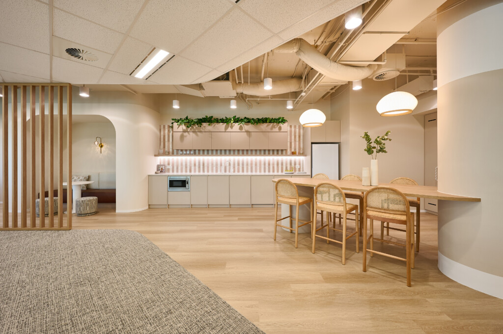 Invesco | L12, 300 Elizabeth Street