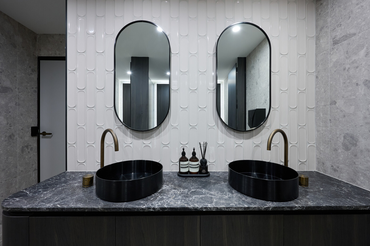 Undisclosed Client |  33 York Street gallery image 19