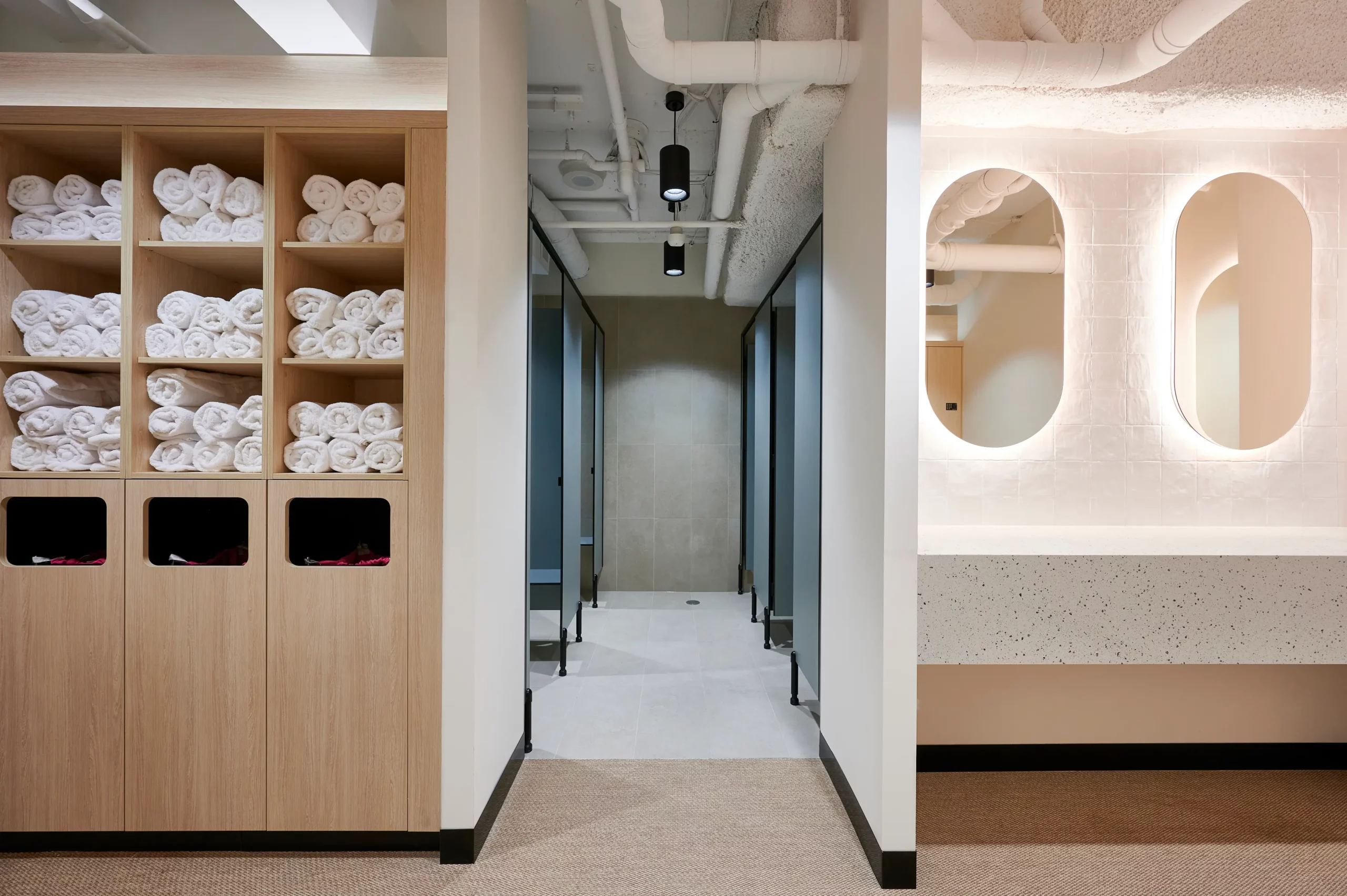 Invesco | 77 King Street gallery image 2